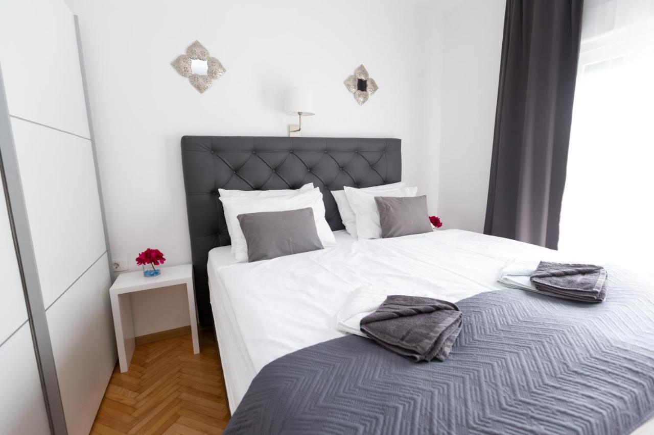 Luxury Apartments Mia โปดสตรานา ภายนอก รูปภาพ