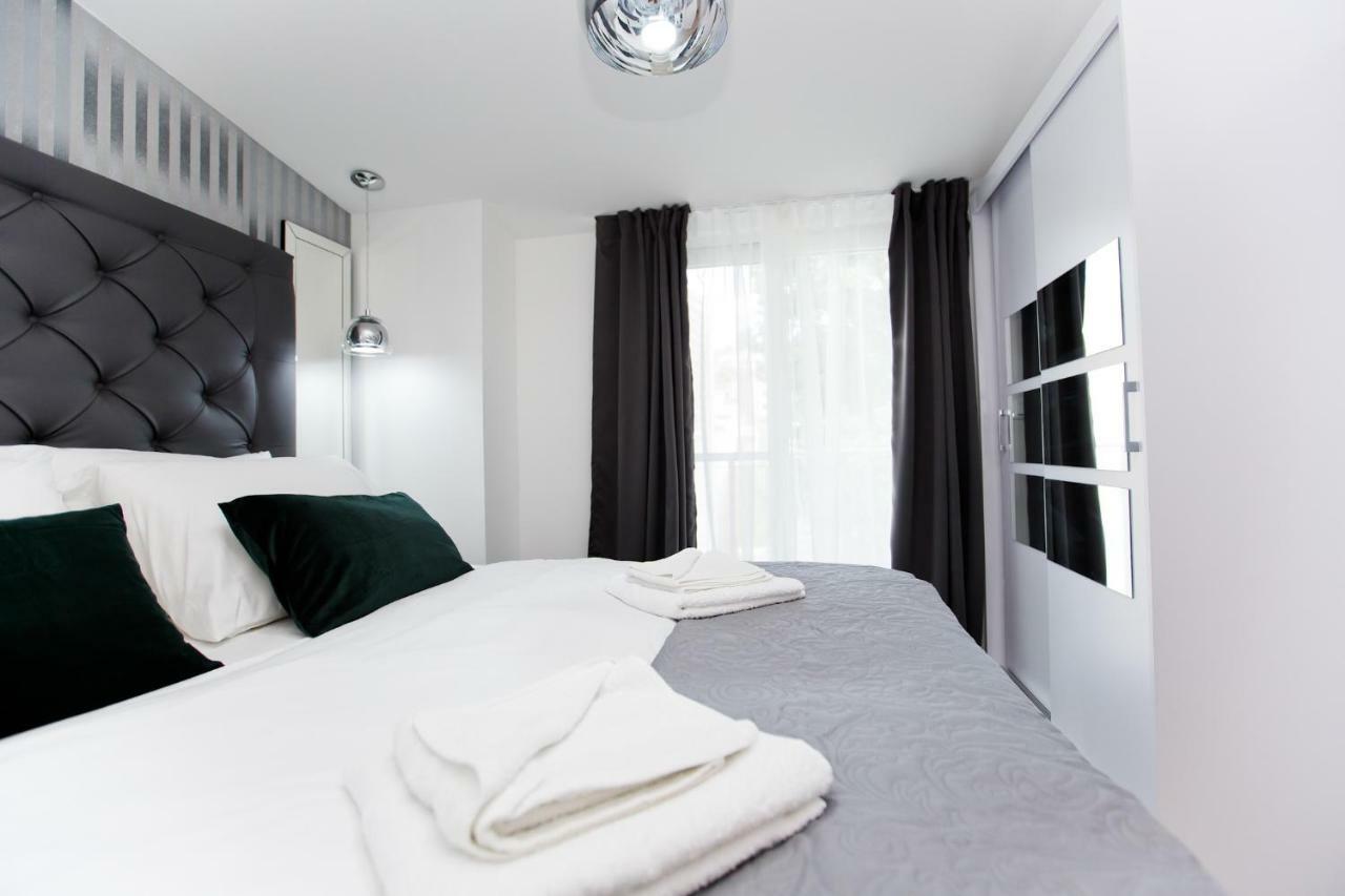 Luxury Apartments Mia โปดสตรานา ภายนอก รูปภาพ